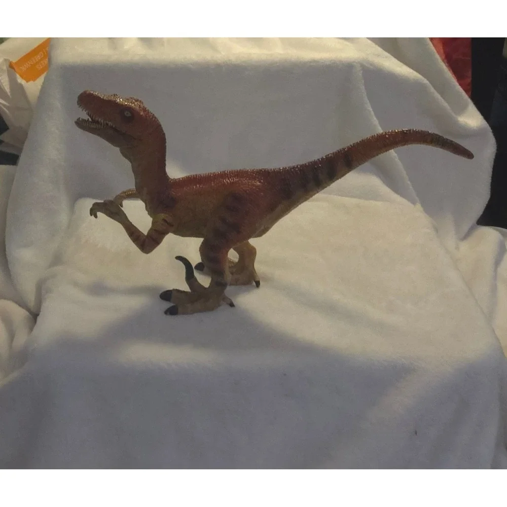 Velociraptor Dinosaur Action Figure Brown Striped WM84495 TM04 1121 11 Inch